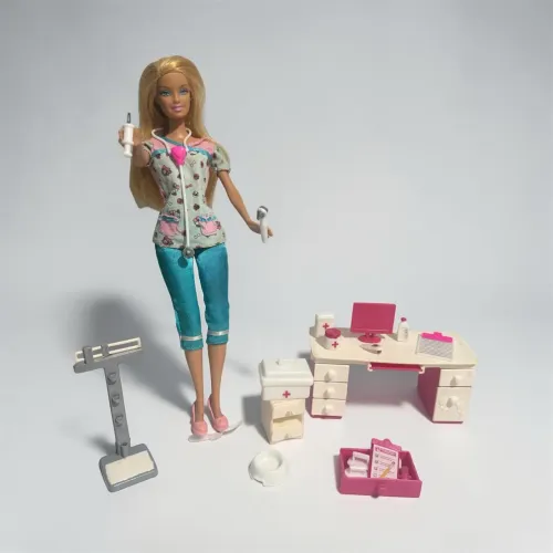 Barbie veterinária