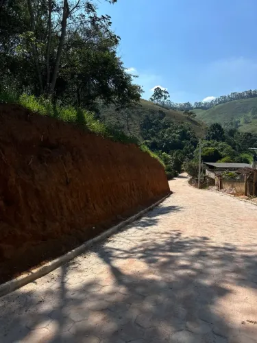 Área rural , terreno 5,75 ha (57.500 m2) , energia na porta, agua alta, calçamento na port