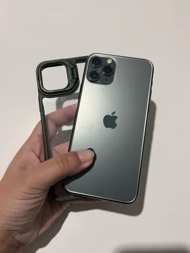 iPhone 11 Pro - todo original - aceito cartão