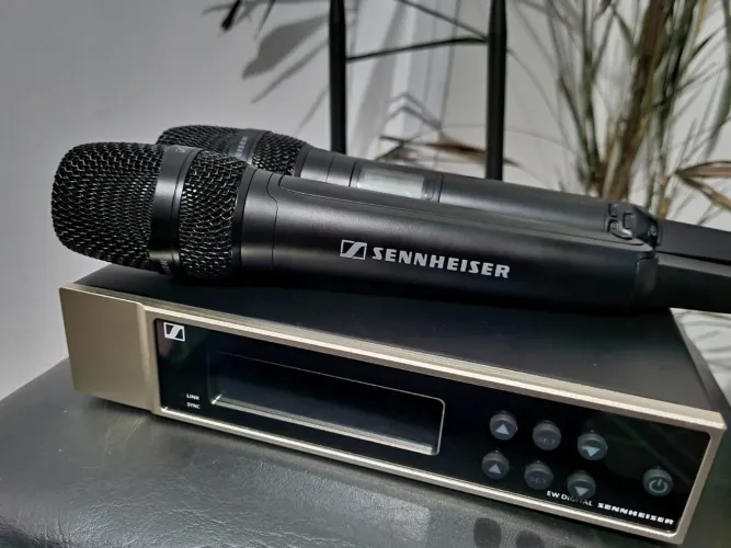 Microfone sem fio Sennheiser Duplo