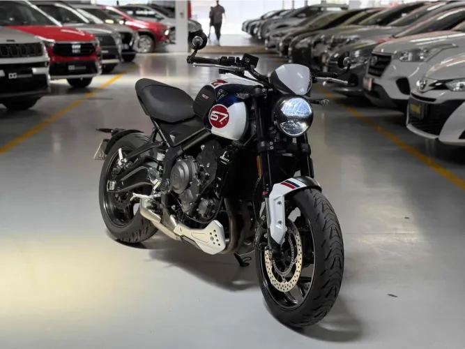Triumph Trident 660 2025