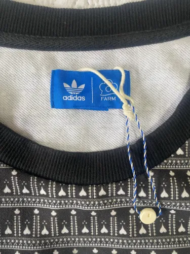 Casaco moletom Adidas Farm