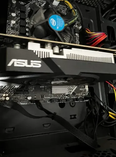 CPU
