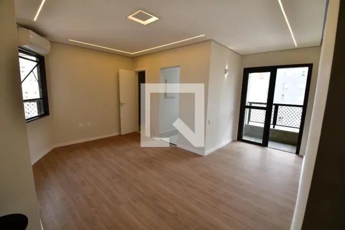 APARTAMENTO RESIDENTIAL em Campinas - São Paulo, Cambuí