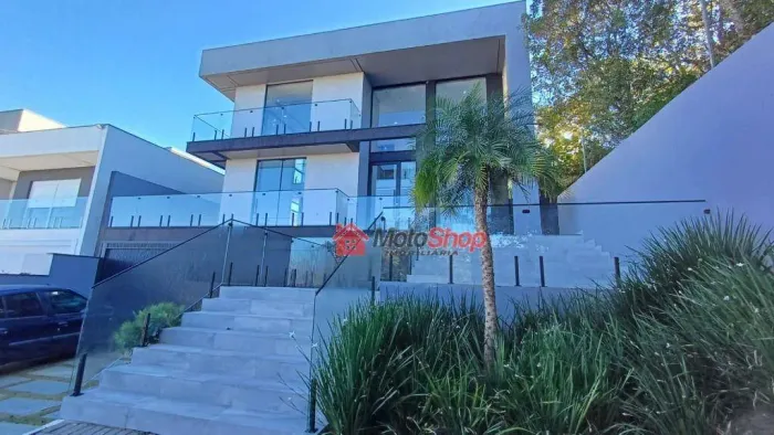 EXCLUSIVA, ÚNICA CASA À VENDA