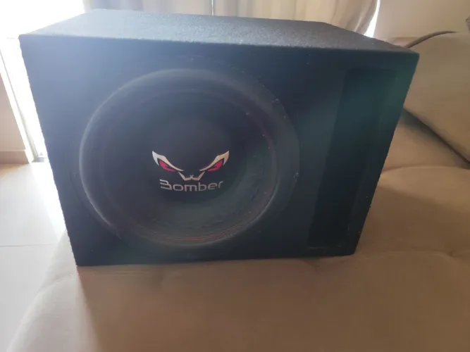 Caixa subwoofer bicho papão 12" com modulo, 1600RMS