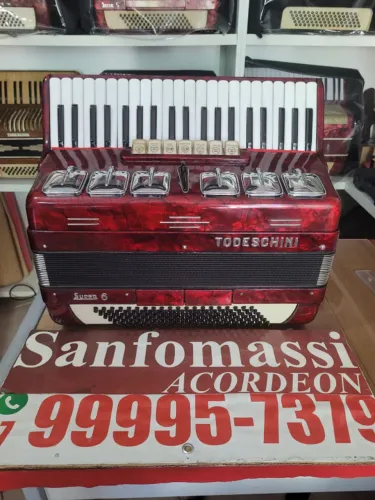 Acordeon Todeschini Super 6 120 Baixos Vermelha