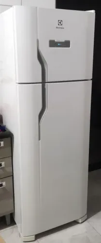 Geladeira usada em perfeito estado de funcionamento 1.800.00