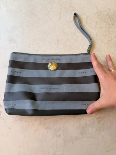 Nécessaire / Bolsa de Mão Tommy Hilfiger Cinza