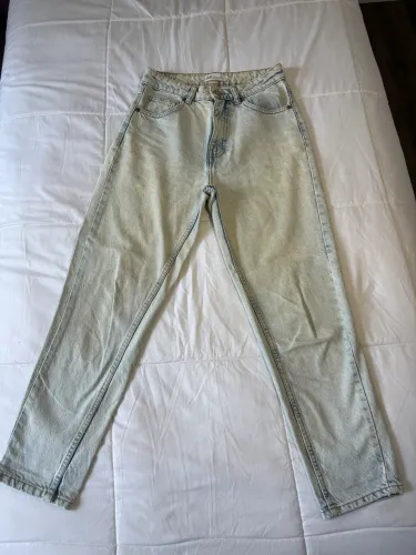 Calças jeans para adolescentes