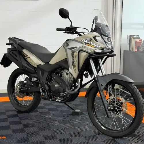 XRE 300 sahara