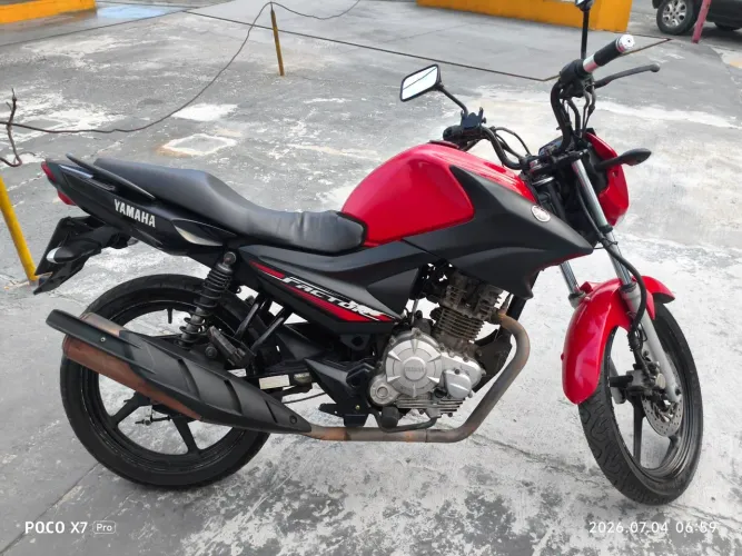 Yamaha Factor Vermelha 125 2017