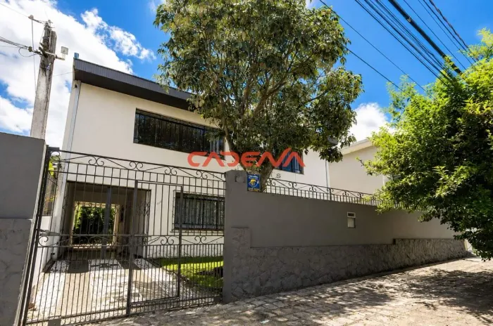 Casa com 4 quartos e 7 vagas à venda no Jardim Botânico