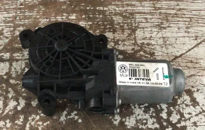 Motor Máquina Vidro Dianteiro Direito Vw Up Tsi 2018