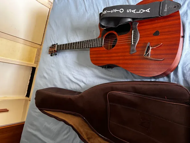 Violão Kansas semi novo