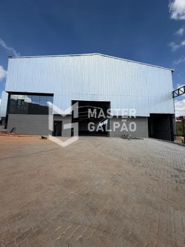 Galpão de 2.100m² | Distrito Industrial de Sarzedo Divisa com Betim/MG