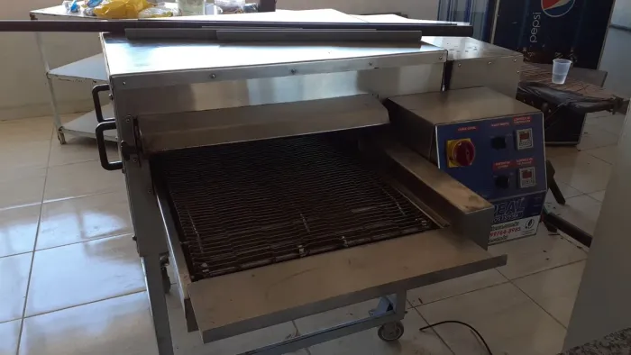 Forno eletrico esteira para pizza até 50cm
