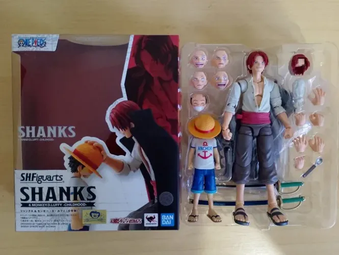 Shanks e Monkey D. Luffy - One Piece - SH Figuarts - Bandai