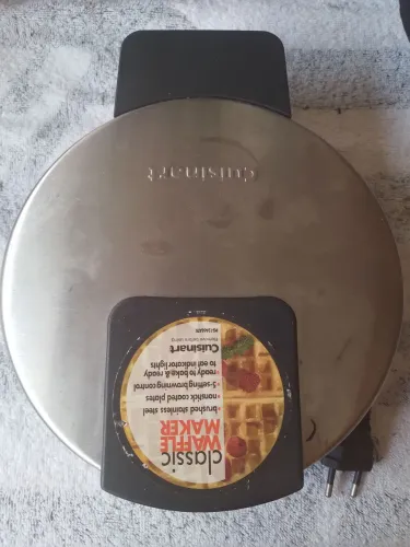 Torradeira Cuisinart aço Inox usada com pequeno desgaste no encaixe 