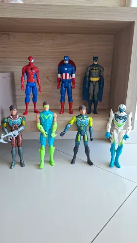 Bonecos super Heróis 