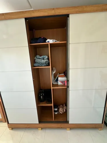 Guarda roupa