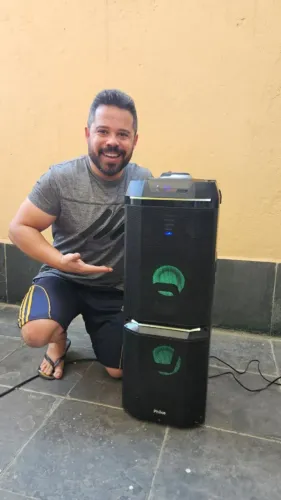 Philco PCX9000 700w de potencia.