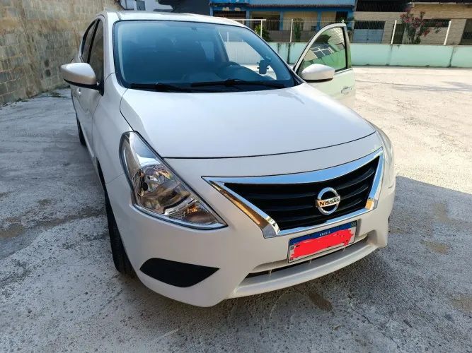 Nissan Versa SL 1.6 16V Flexstart 4P Mec. 2016