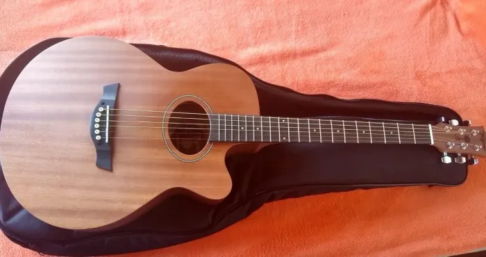 Violão elétrico Tagima Dallas Mahogany