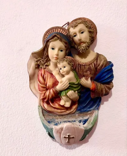 PIA ÁGUA BENTA SAGRADA FAMÍLIA VINTAGE