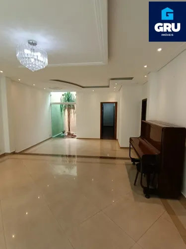 CASA TÉRREA PARA VENDA E LOCAÇÃO NA VILA MILTON - GUARULHOS/SP