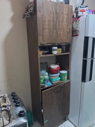 Vendo esse armario,  motivo da venda ele é muito pequeno 