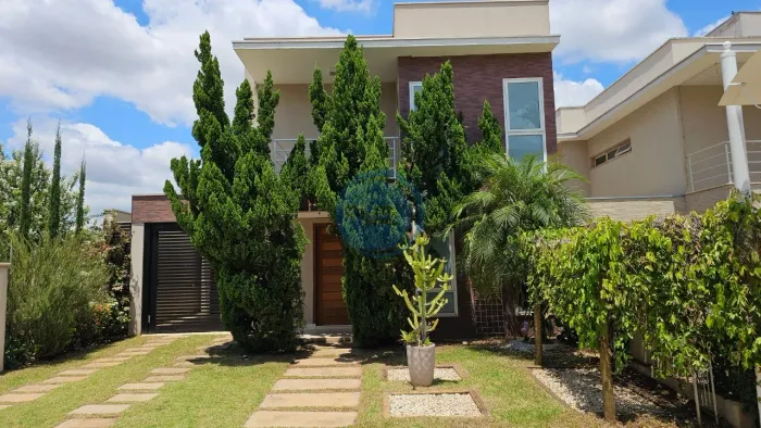 Sobrado no Condomínio Maison Blanche em Indaiatuba com 3 Suítes, Área Gourmet e Excelente 