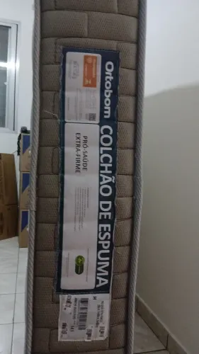 Vendo um colchão de espuma ortobom pro saúde extra firme.