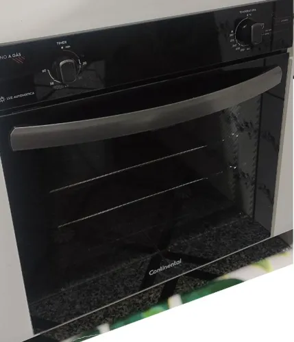 Forno de Embutir a Gás Continental 80L com TOPLimpaFácil (OC8GM)