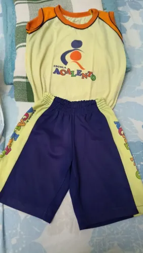 Uniforme escola acalento