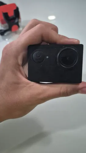 Camera de Ação Eken H9s (Acompanha acessórios)