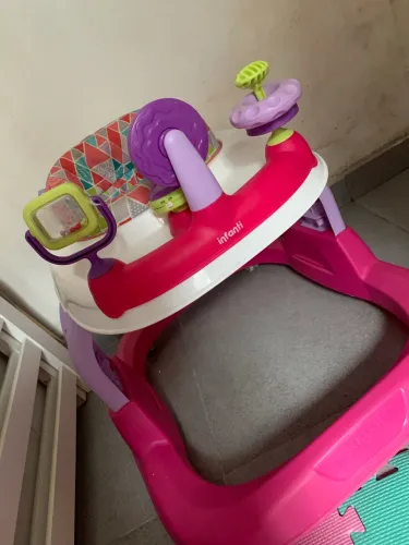 Andador de bebê 
