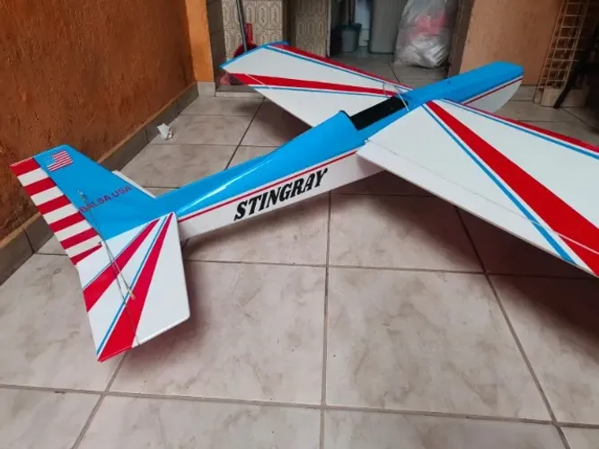 Aeromodelo  Stingray 120 Balsa USA