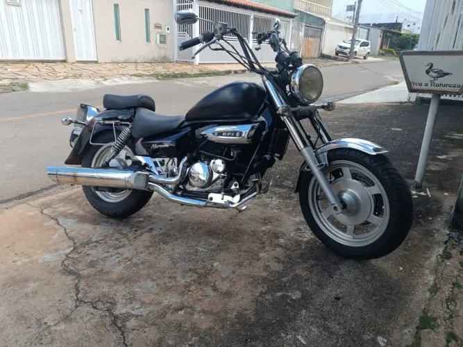 Moto Kasinski 250 Injeção 2011  R$: 9.500,00