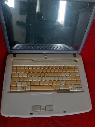Vendo notbook para retirada de peças