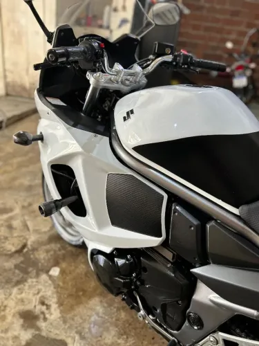 Suzuki GSX 1250FA