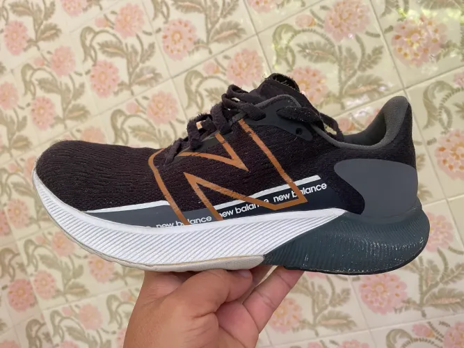 Tênis new balance original