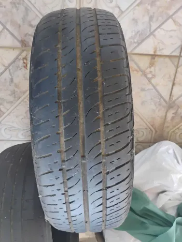 Pneus 185/60 R. 15