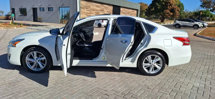 Nissan Altima SL 2.5 16V 4P Aut. 2014