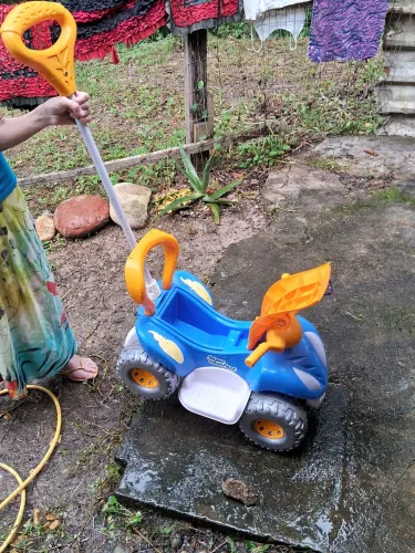 Carrinho pra empurrar criança 