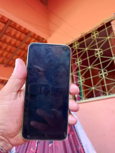 Verde-se um celular modelo A14