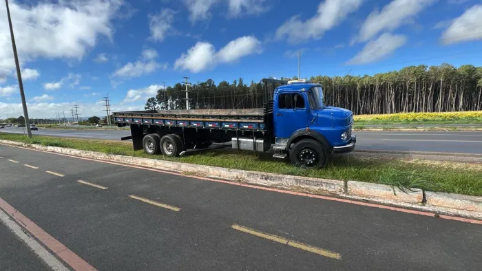 Caminhão 1113
