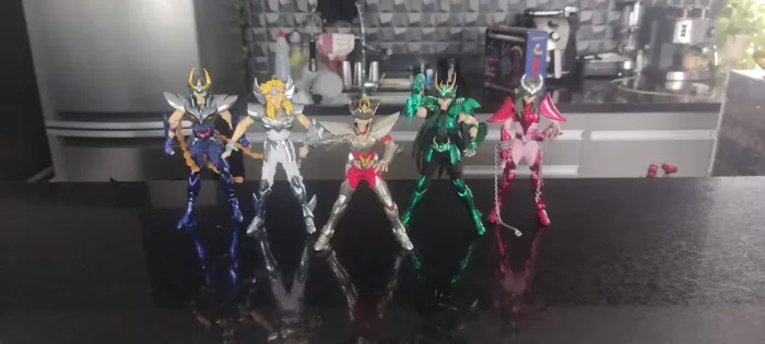 Cavaleiros dos zodiacos - cloth myth - bonecos action figures