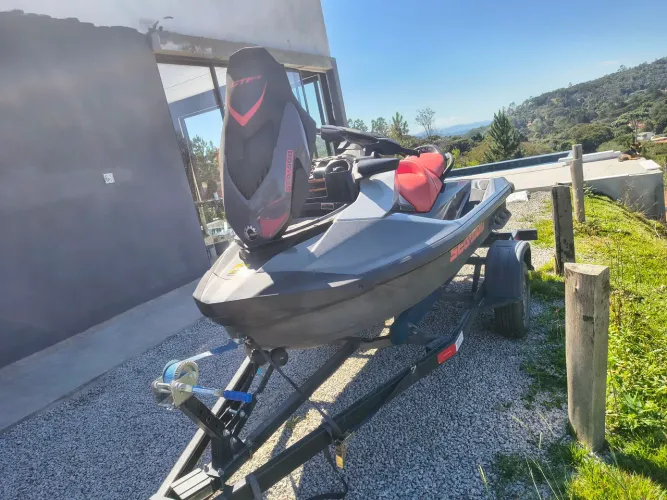 Jet ski Seadoo GTI 170