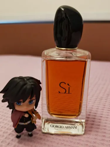 Perfume EDP Giorgio Armani Sì 100ml 